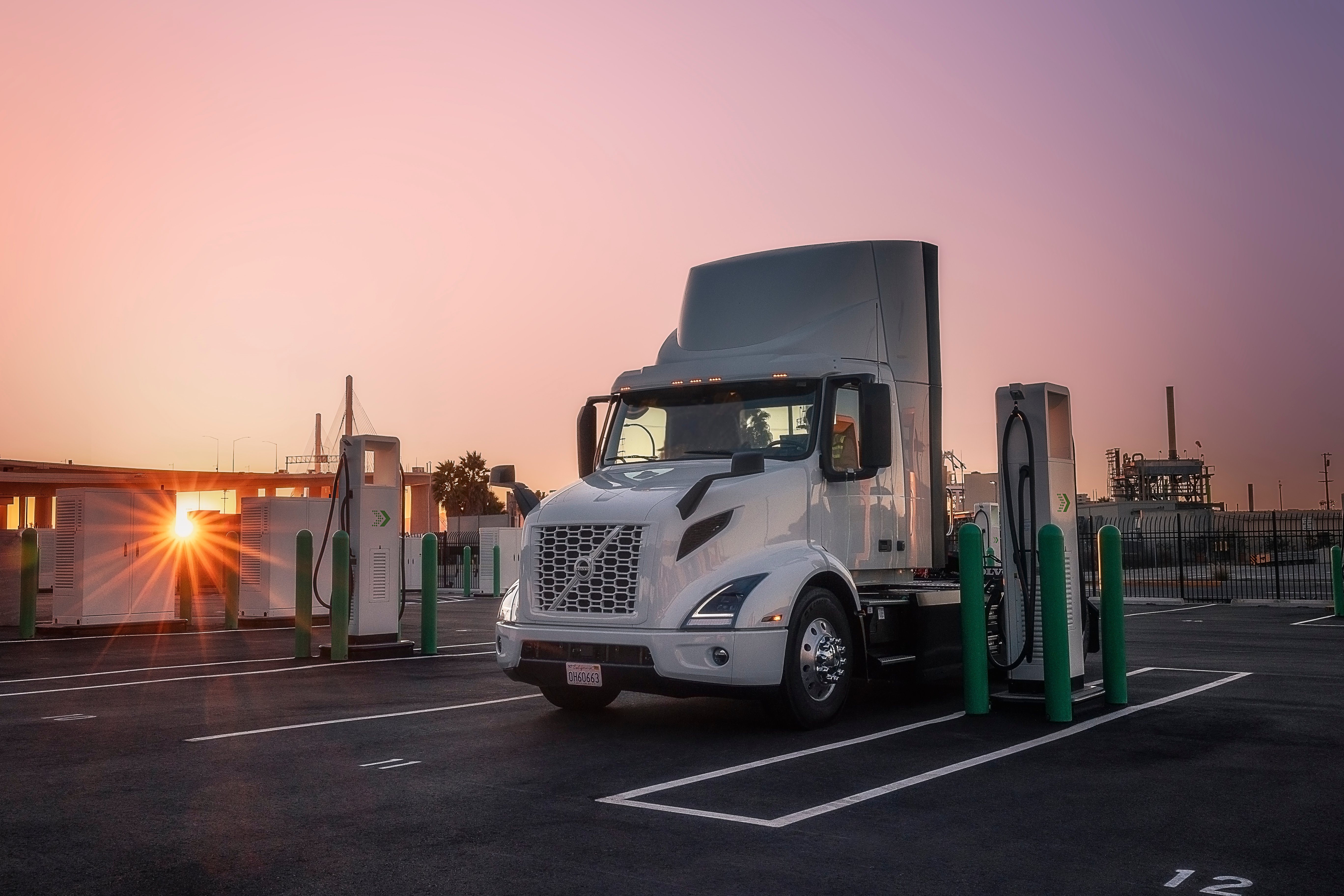 212_truck_chargers_sunset_bridge_1